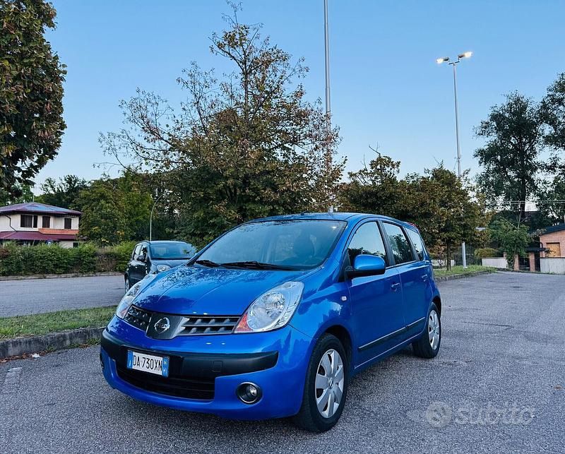 Blu Usata 2006 Nissan Note Monovolume | 2490 € (Buon prezzo) - Immagine 1/4