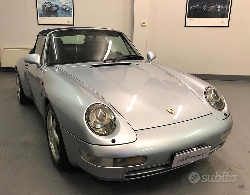 Usata Porsche 911 Carrera Cabriolet 272 CV (200 kW) 1994 Grigio Cabrio