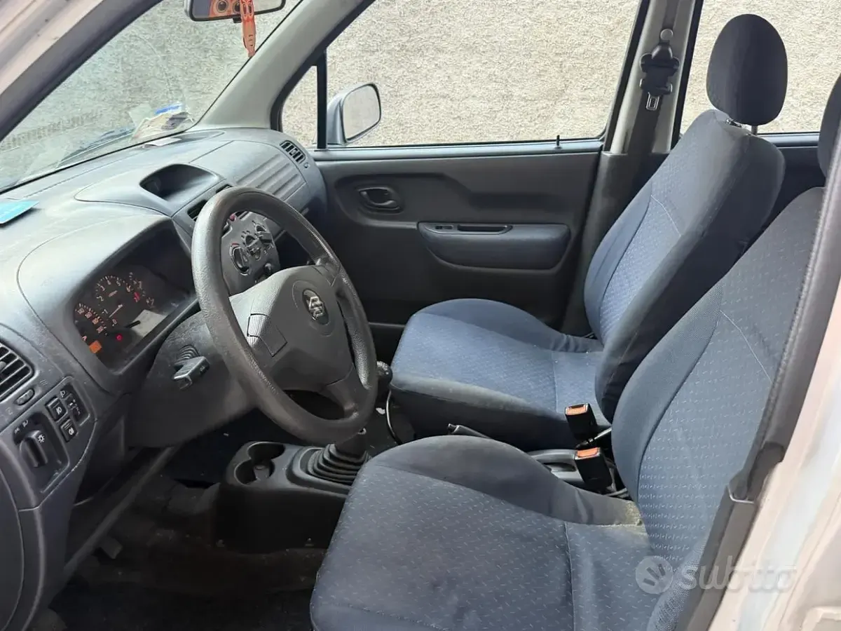 Usata Suzuki Wagon R+ 94 CV (69 kW) 2004 Grigio Monovolume