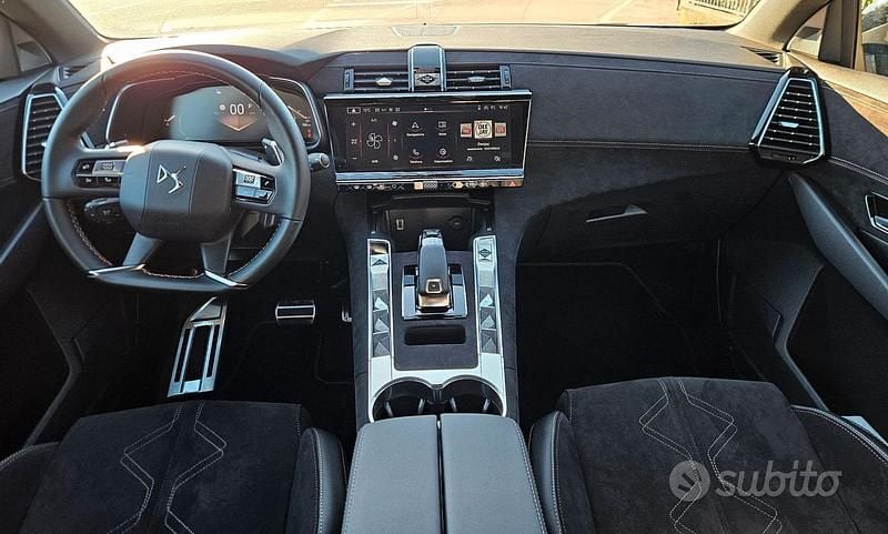 Nuova DS Automobiles DS7 Crossback Performance 131 CV (96 kW) 2025 Grigio SUV