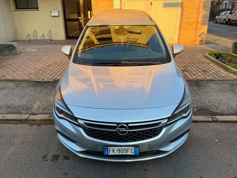 Grigio Usata 2017 Opel Astra Innovation Station wagon | 6490 € (Buon prezzo) - Immagine 1/4