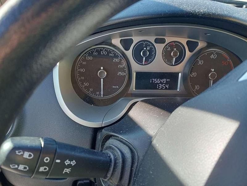 Usata Lancia Delta 120 CV (88 kW) 2008 Utilitaria