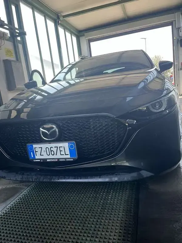 Usata Mazda 3 Exceed 179 CV (131 kW) 2021 Berlina