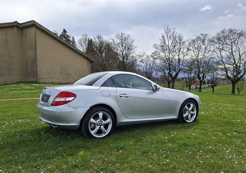 Usata Mercedes SLK350 272 CV (200 kW) 2004 Argento Cabrio