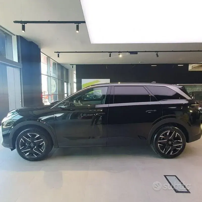Nuova Peugeot 5008 Allure 196 CV (144 kW) 2026 Nero SUV