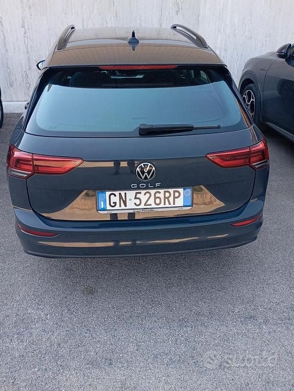 Usata VW Golf VIII 150 CV (110 kW) 2023 Grigio Station wagon