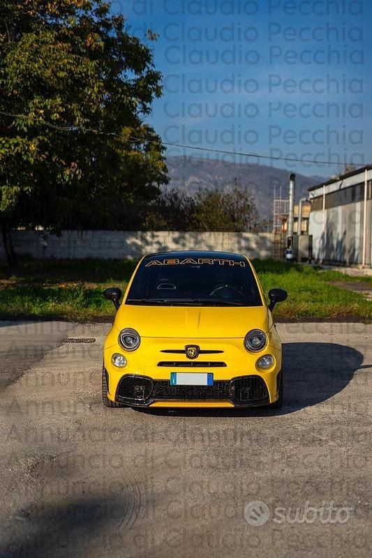Usata Abarth 595 145 CV (106 kW) 2017 Giallo Utilitaria