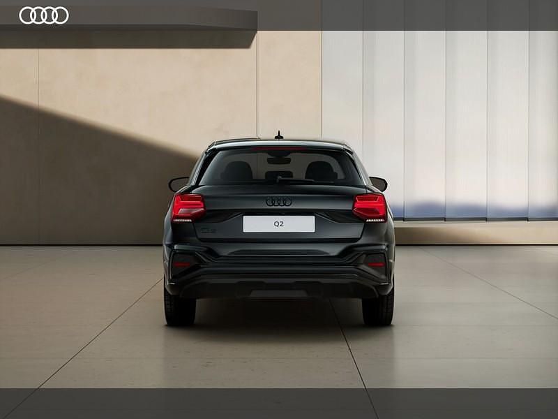 Nuova Audi Q2 S-Line 150 CV (110 kW) 2026 Nero mito metallizzato SUV