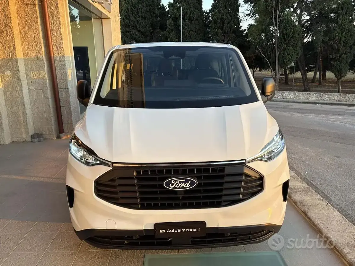 Usata Ford T 136 CV (100 kW) 2024 Bianco Station wagon