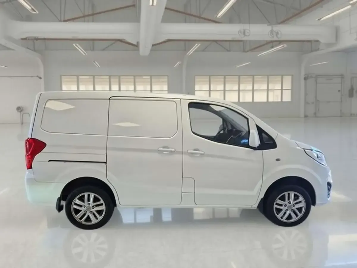 Usata BYD ETP3 35 kW (48 CV) 2025 Bianco Furgone