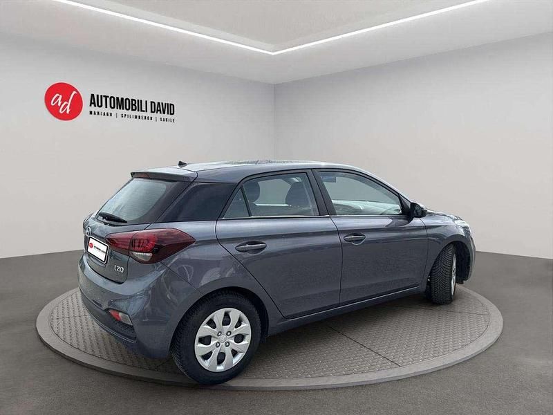Usata Hyundai i20 75 CV (55 kW) 2019 Grigio Berlina