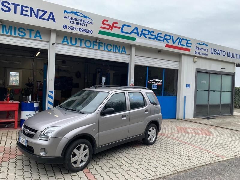 Grigio Usata 2005 Suzuki Ignis Due volumi | 4900 € (Cara) - Immagine 1/4