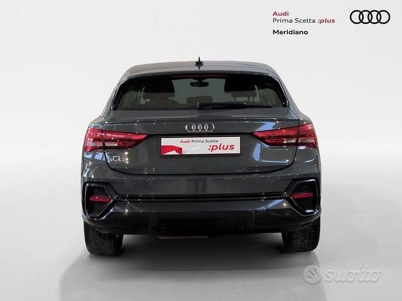 Usata Audi Q3 Business Plus 150 CV (110 kW) 2022 Grigio nano metallizzato SUV