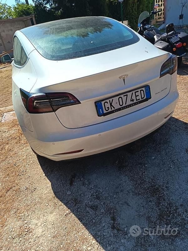 Usado Tesla Model 3 152 kW (208 HP) 2019 Branco Sedan