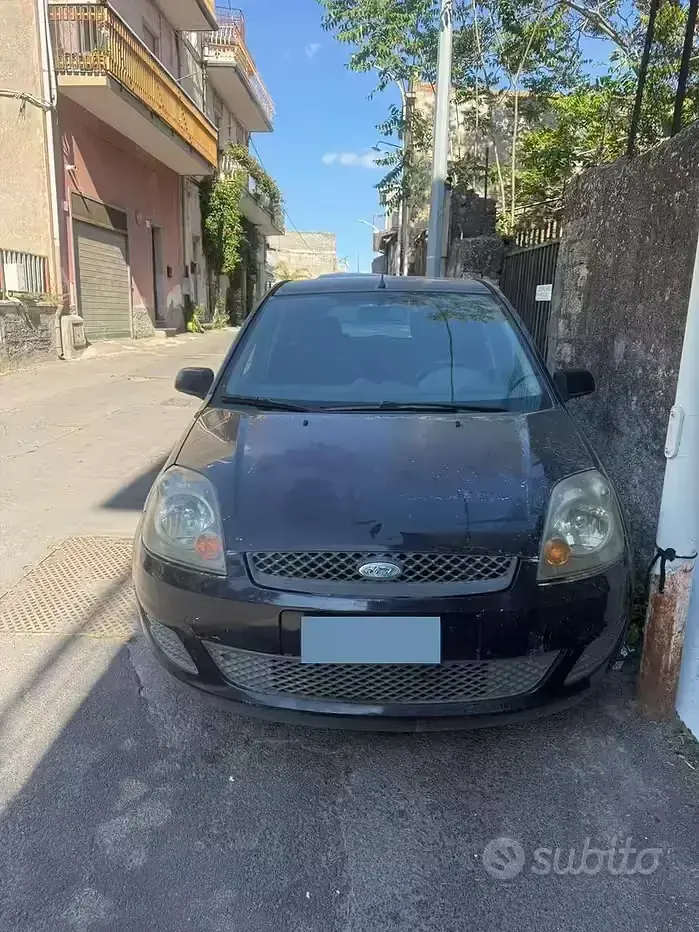 Usata Ford Fiesta 68 CV (50 kW) 2006 Utilitaria