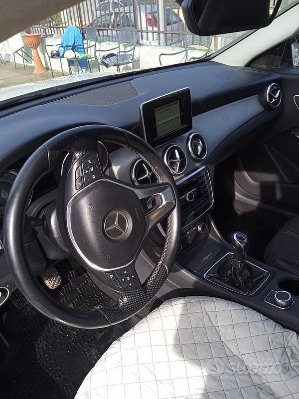 Usata Mercedes CLA180 2016 Bianco Berlina