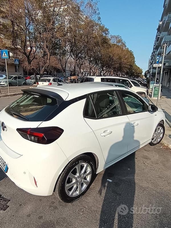 Usata Opel Corsa Edition 75 CV (55 kW) 2023 Bianco Utilitaria