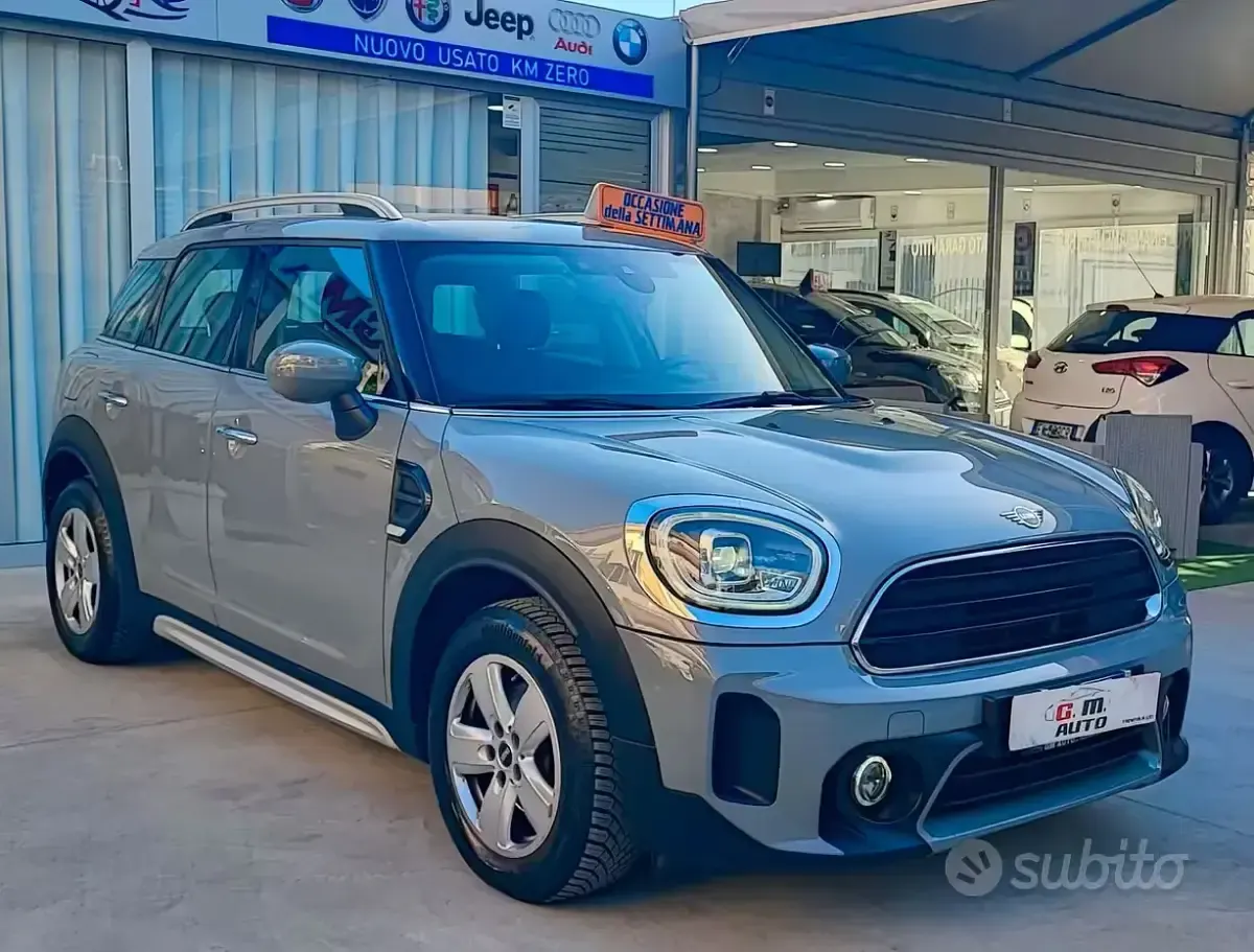 Käytetty Mini Countryman 116 HP (85 kW) 2022 Harmaa Katumaasturi