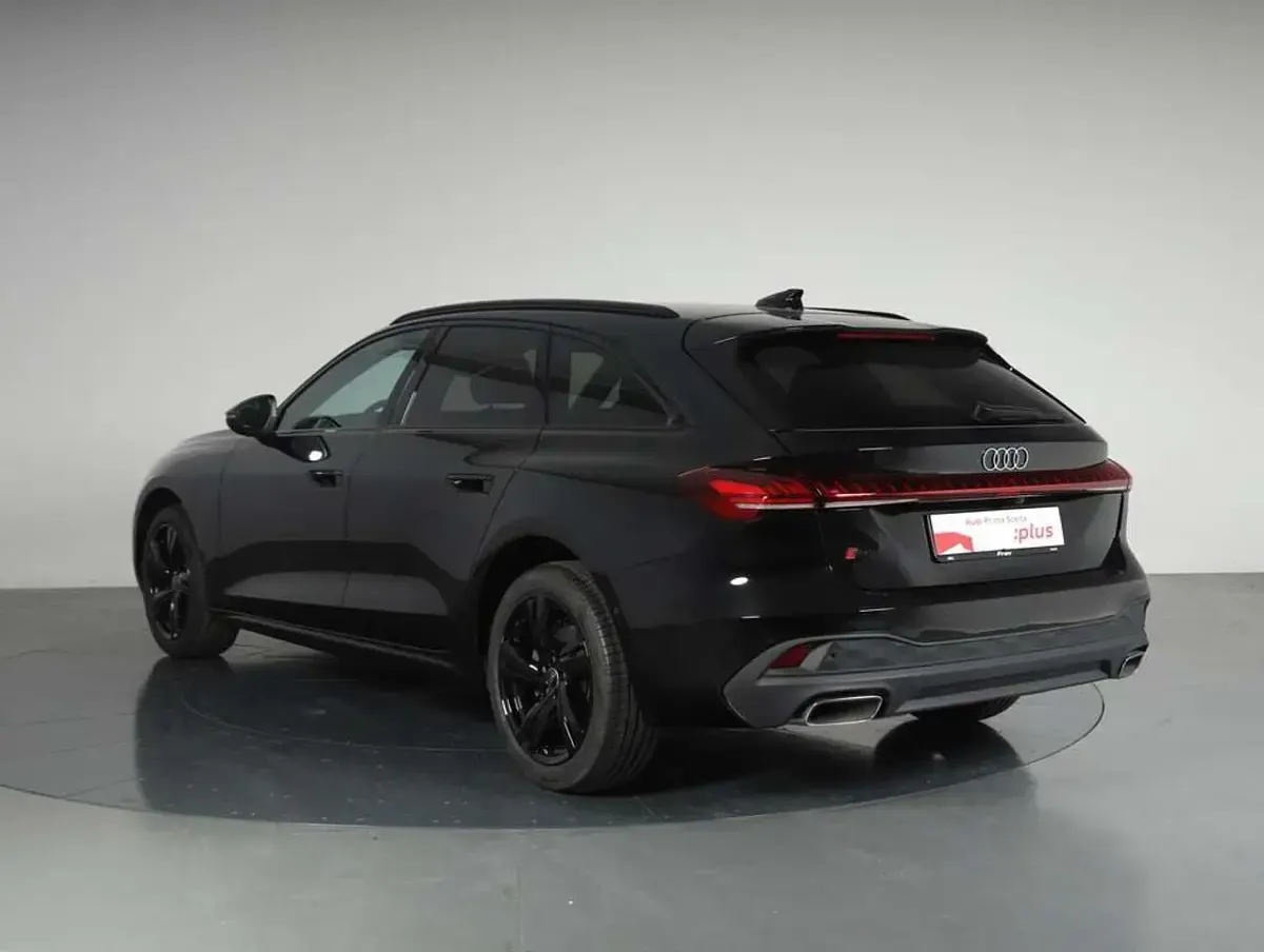 Usata Audi A5 Business 204 CV (150 kW) 2025 Nero mito metallizzato Station wagon