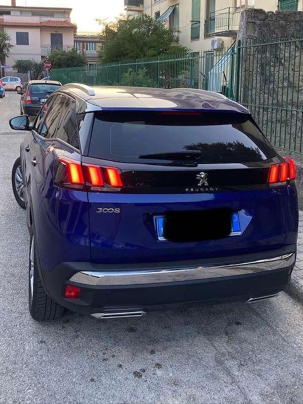 Usata Peugeot 3008 Business-Line 131 CV (96 kW) 2020 Blu/azzurro SUV