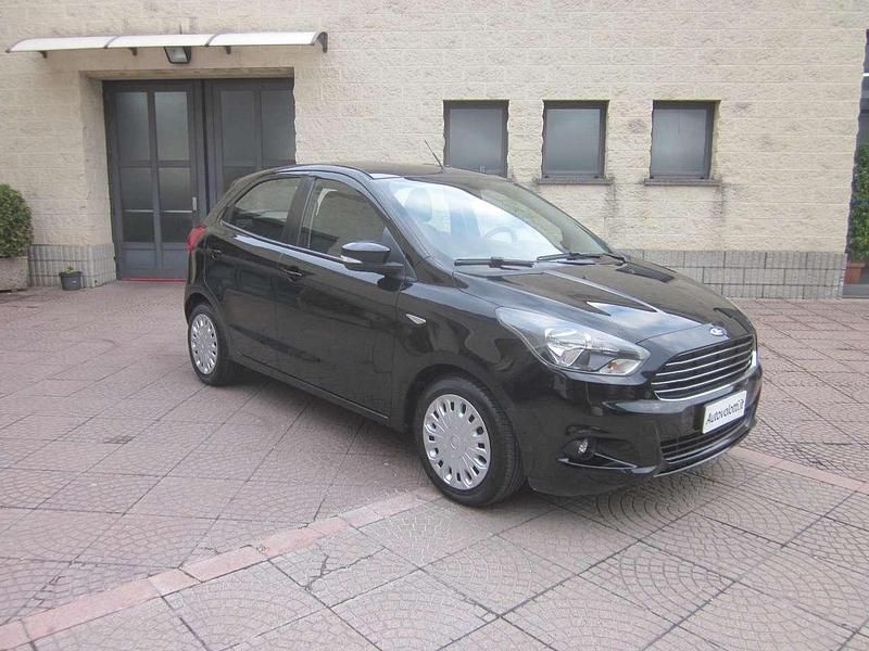 Usata Ford Ka 71 CV (52 kW) 2017 Nero Berlina