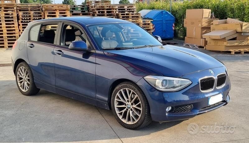 Usata BMW 118 143 CV (105 kW) 2014 Blu Utilitaria