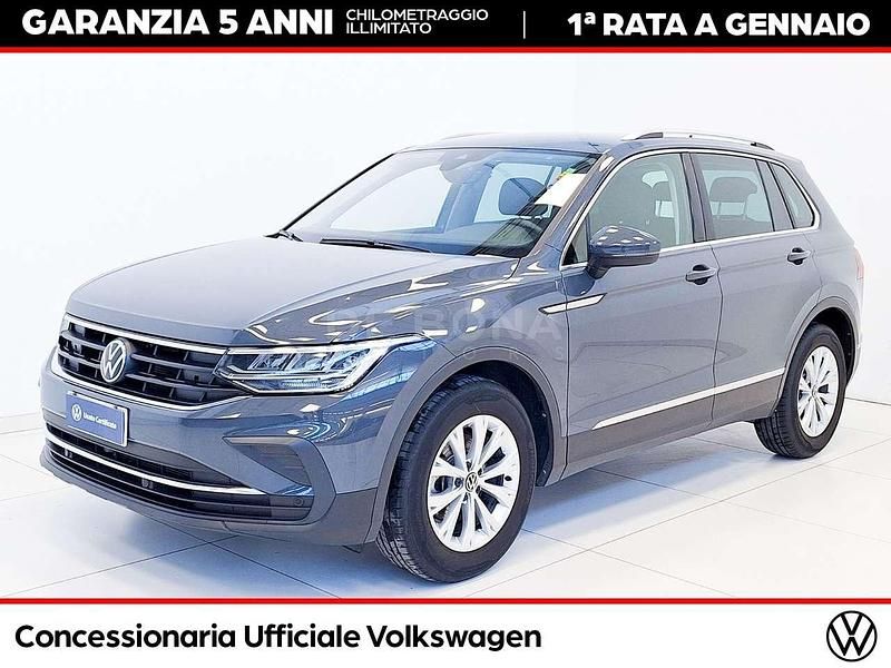 Dolphin grey Usata 2023 VW Tiguan Life SUV | 27.800 € (Super prezzo) - Immagine 1/3