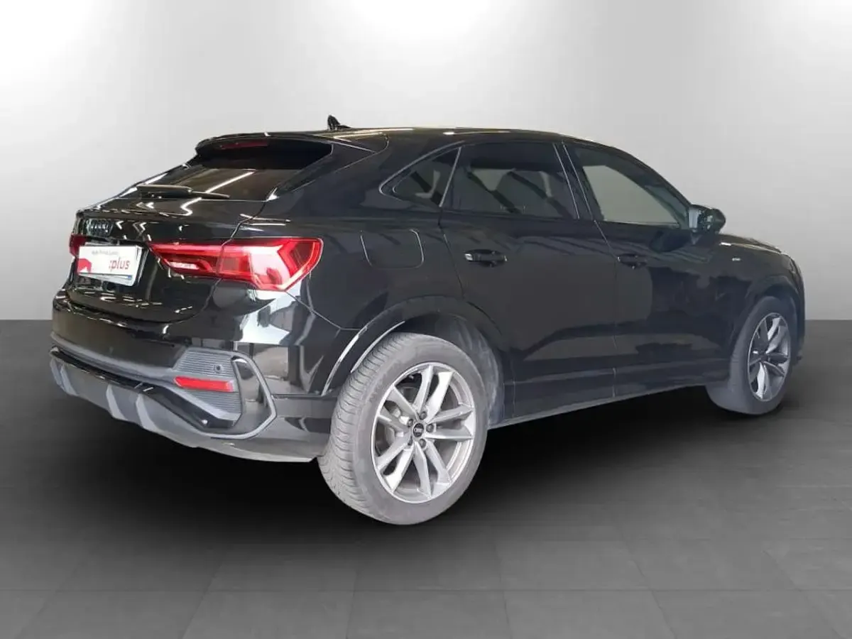 Usata Audi Q3 Sportback S-Line 150 CV (110 kW) 2022 Nero mito metallizzato SUV