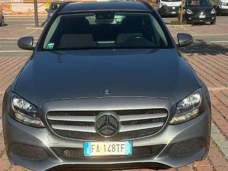 Grigio Usata 2015 Mercedes C220 Executive Station wagon | 9000 € (Ottimo prezzo) - Immagine 1/4