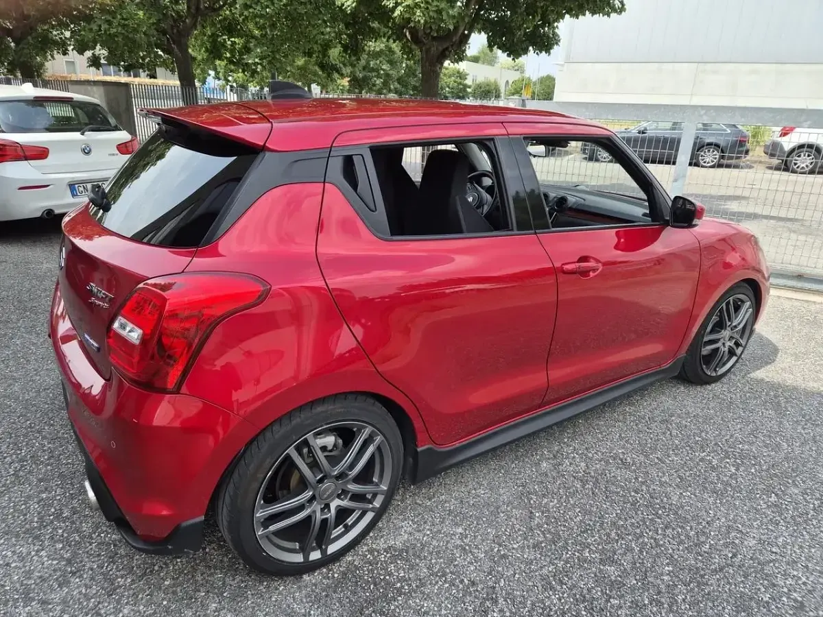 Usata Suzuki Swift Sport 129 CV (94 kW) 2022 Rosso Utilitaria