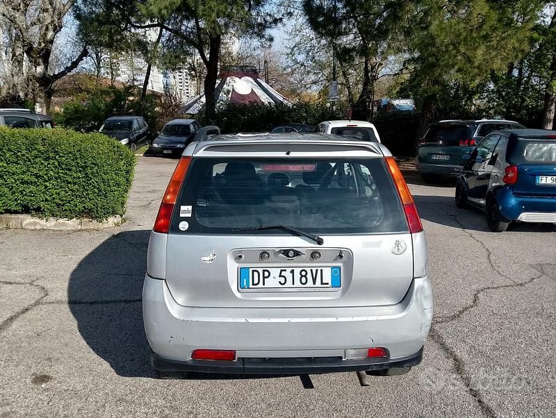 Usata Suzuki Ignis 99 CV (72 kW) 2008 Grigio Utilitaria