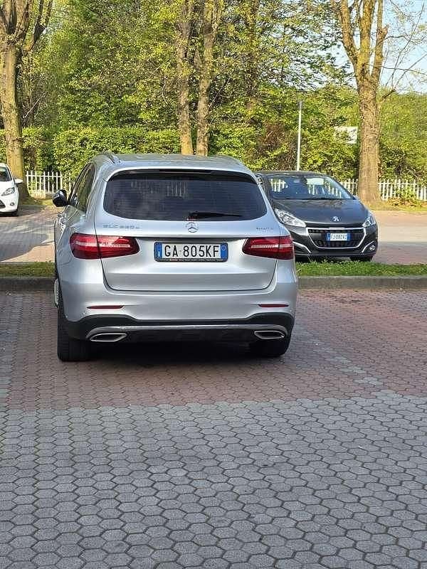 Usata Mercedes GLC220 Premium 170 CV (125 kW) 2020 Argento SUV