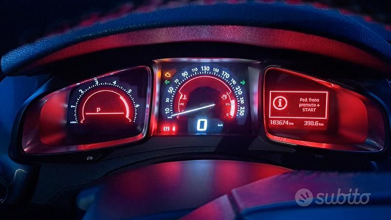 Usata Citroën DS5 163 CV (119 kW) 2013 Bianco Utilitaria