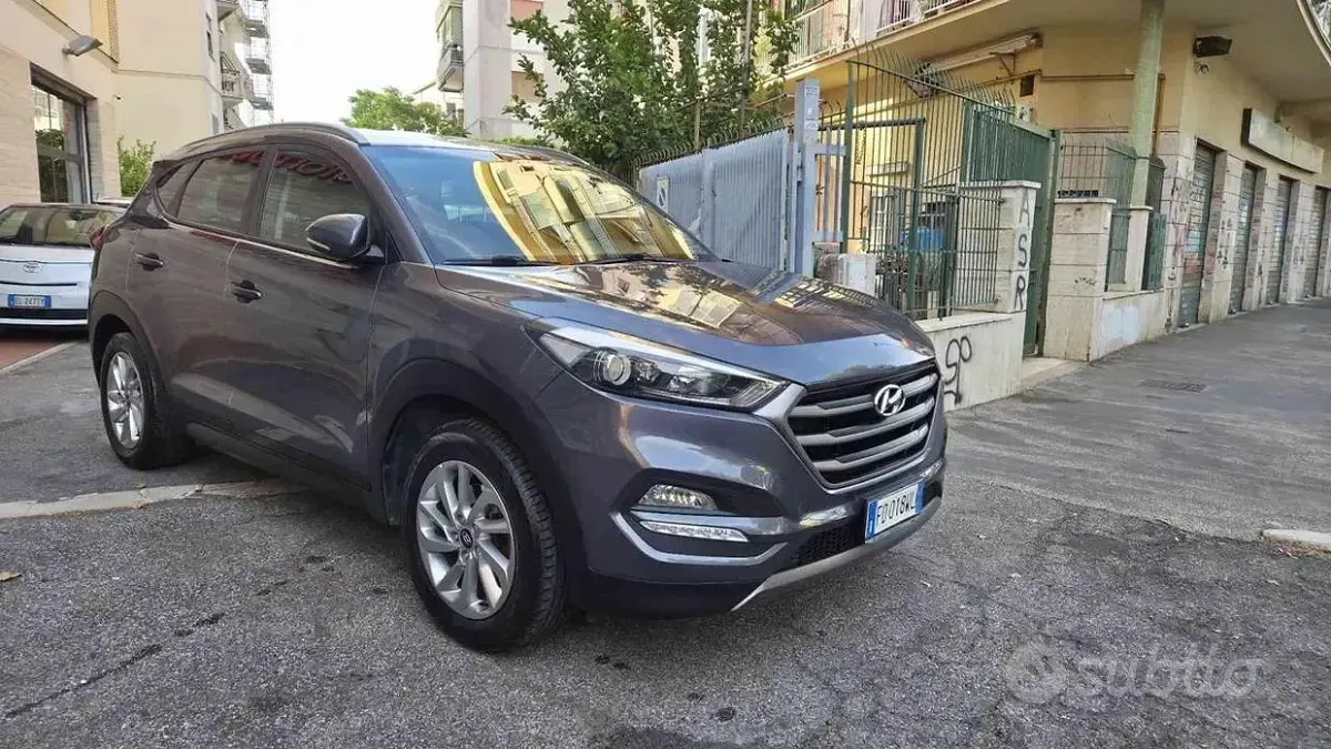 Usata Hyundai Tucson Comfort 116 CV (85 kW) 2016 Antracite SUV