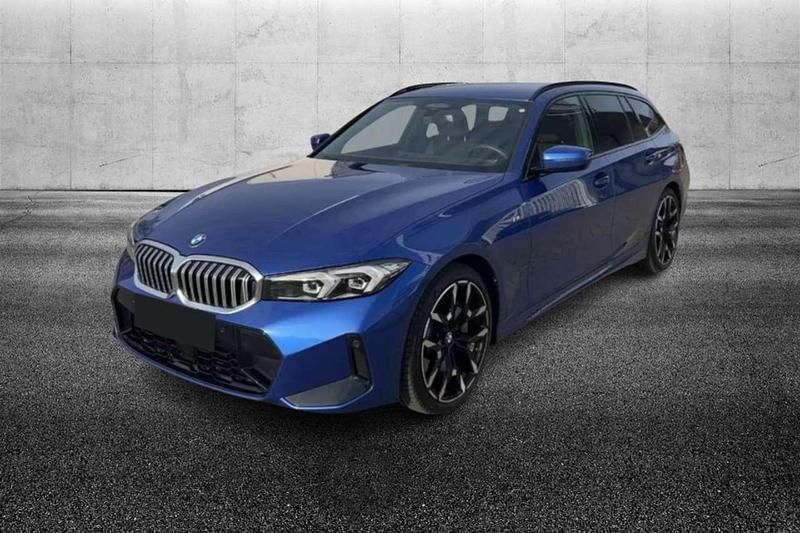Usata BMW 330 M Sport 286 CV (210 kW) 2024 Blu/azzurro Station wagon