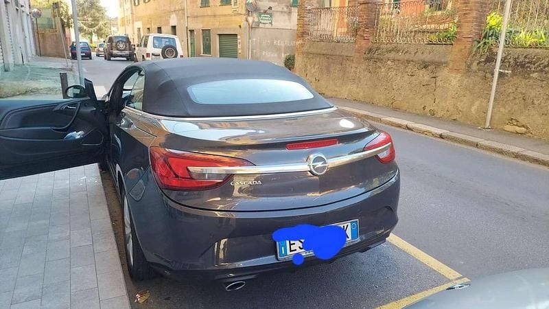 Usata Opel Cascada Cosmo 165 CV (121 kW) 2013 Grigio Cabrio