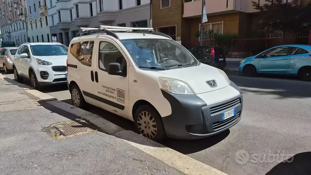 Usata Peugeot Bipper 73 CV (53 kW) 2011 Bianco Monovolume