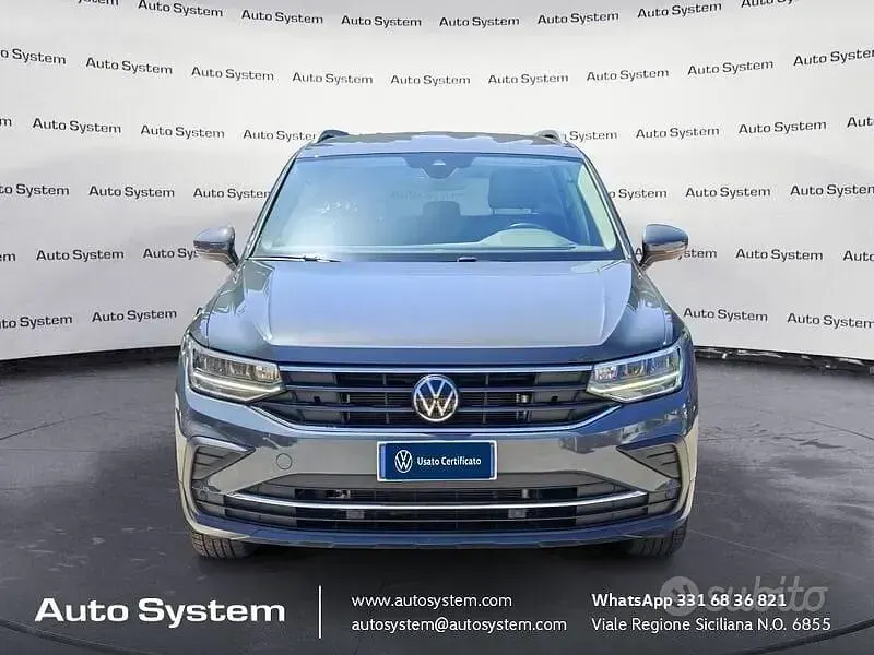 Usata VW Tiguan Life 122 CV (89 kW) 2022 Dolphin grey SUV