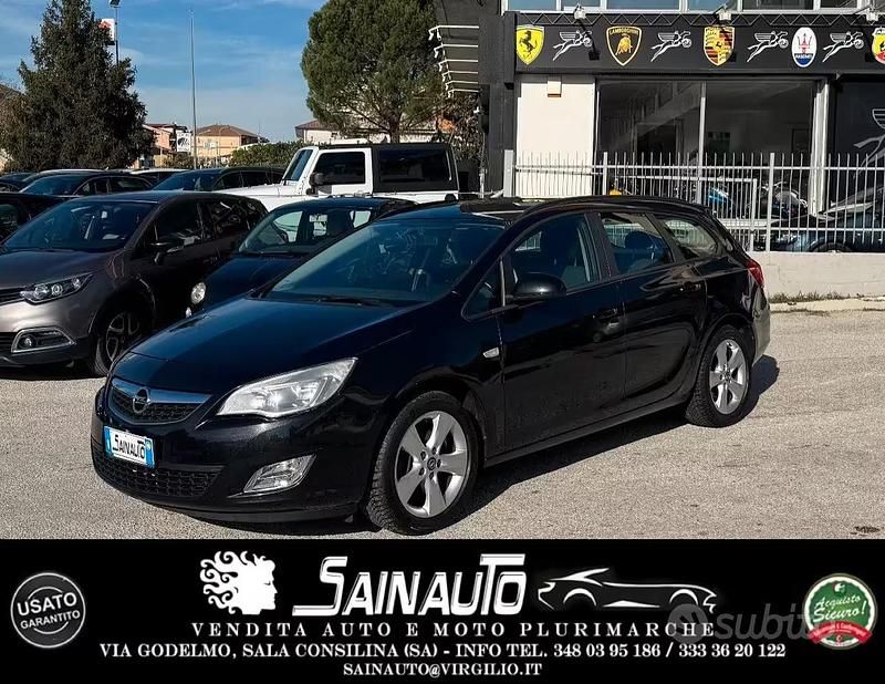 Usata Opel Astra Cosmo 110 CV (80 kW) 2012 Nero Station wagon