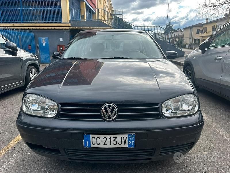 Usata VW Golf 2002 Berlina