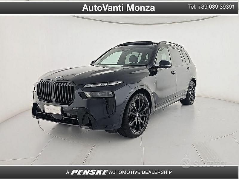 Nero Usata 2024 BMW X7 M Sport SUV | 84.890 € (Ottimo prezzo) - Immagine 1/3