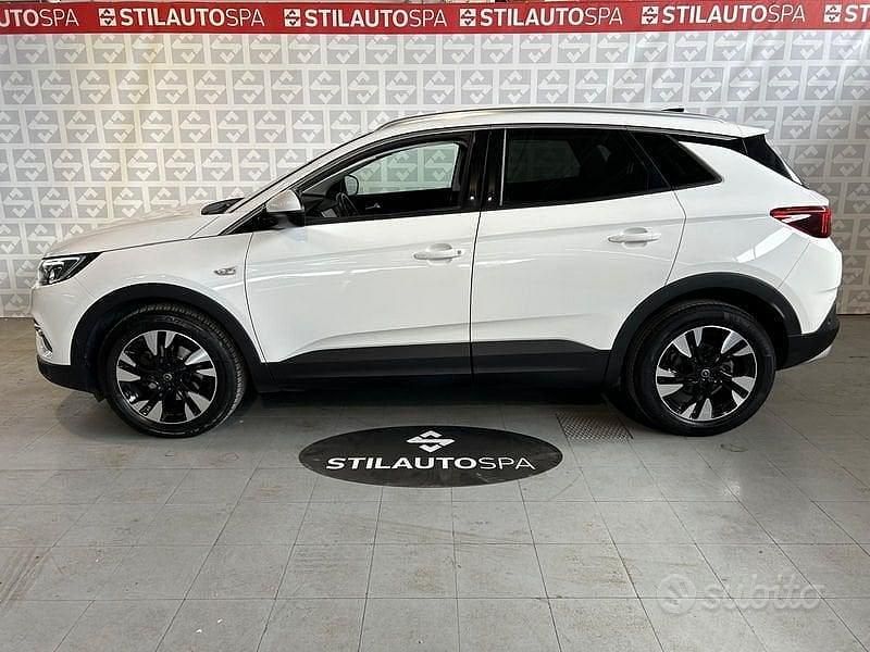 Usata Opel Grandland X Ultimate 131 CV (96 kW) 2021 Bianco SUV