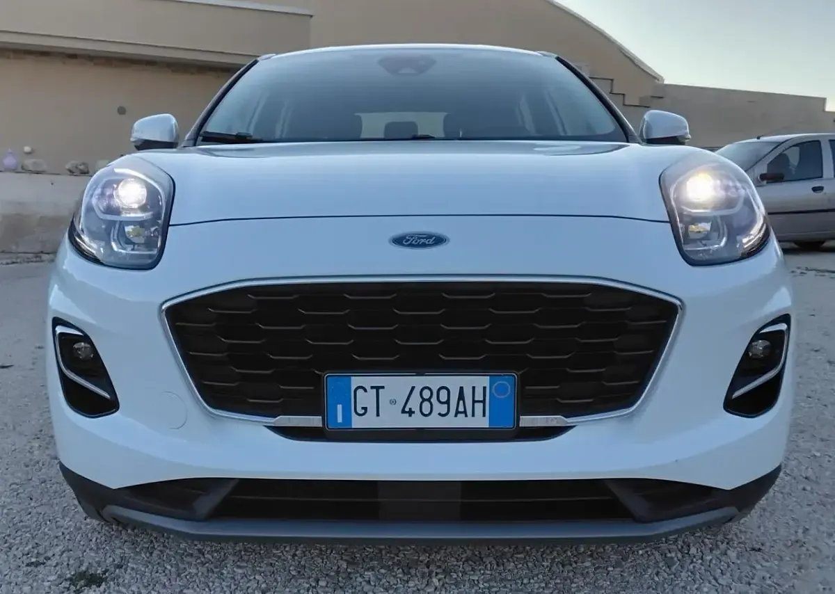 Usata Ford Puma Titanium 125 CV (91 kW) 2024 Bianco SUV