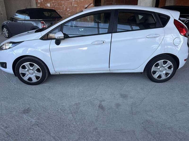 Usata Ford Fiesta ST-Line 75 CV (55 kW) 2017 Bianco Berlina