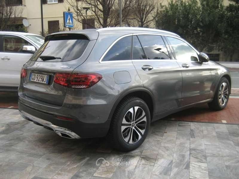 Usata Mercedes GLC450 AMG 194 CV (142 kW) 2021 Gray SUV
