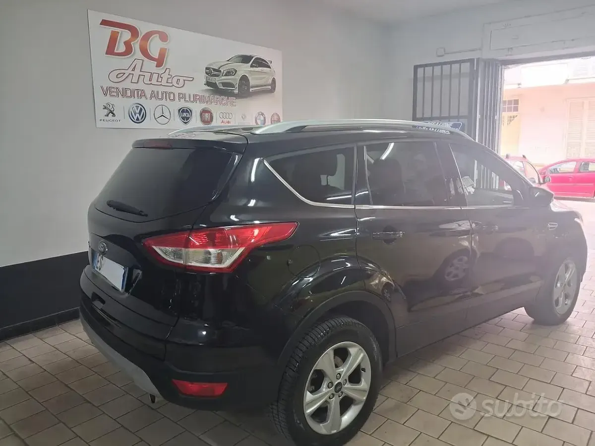Occasion Ford Kuga Titanium 140 ch (102 kW) 2013 Noir SUV