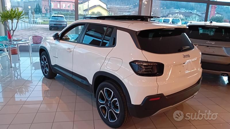 Nuova Jeep Avenger Summit 100 CV (73 kW) 2025 Bianco SUV