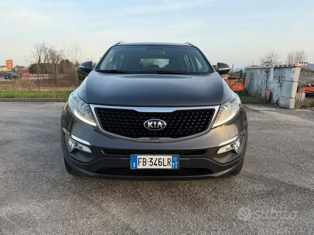 Usata Kia Sportage Active 116 CV (85 kW) 2015 Grigio SUV