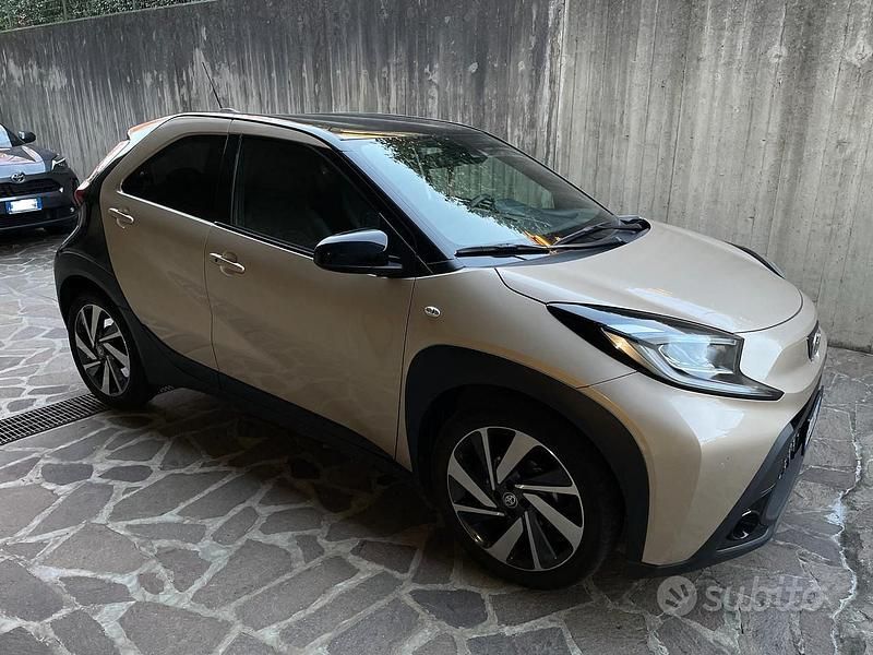 Usata Toyota Aygo X Lounge 2022 SUV