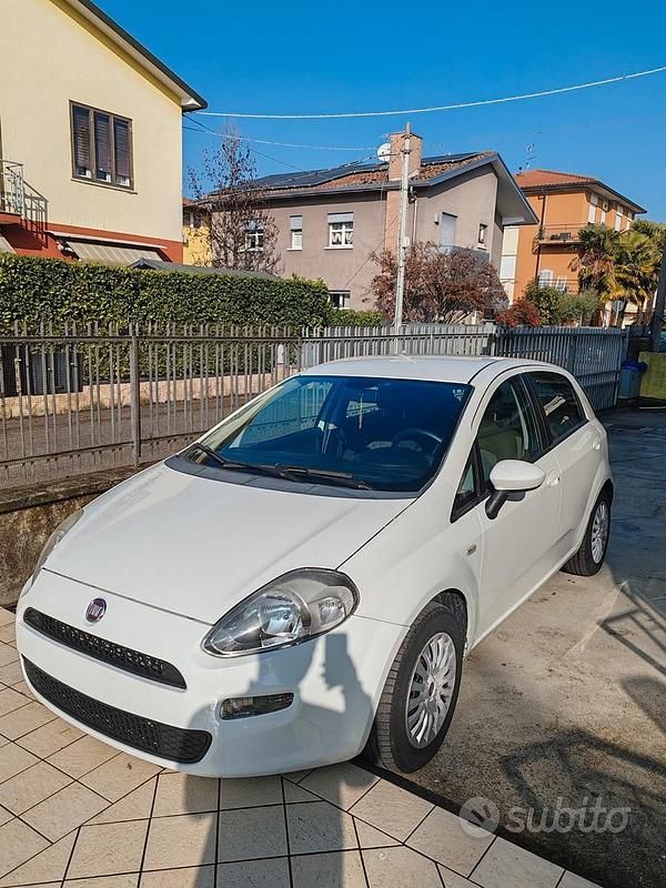 Usata Fiat Punto 75 CV (55 kW) 2013 Bianco Utilitaria